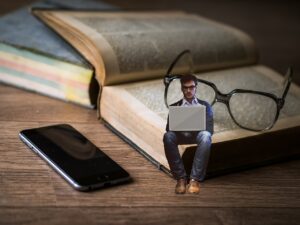 book, glasses, writer-2791117.jpg